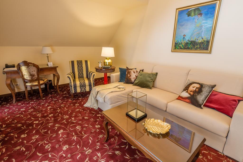 Hotel Boutique Belvedere Sinaia Eksteriør bilde