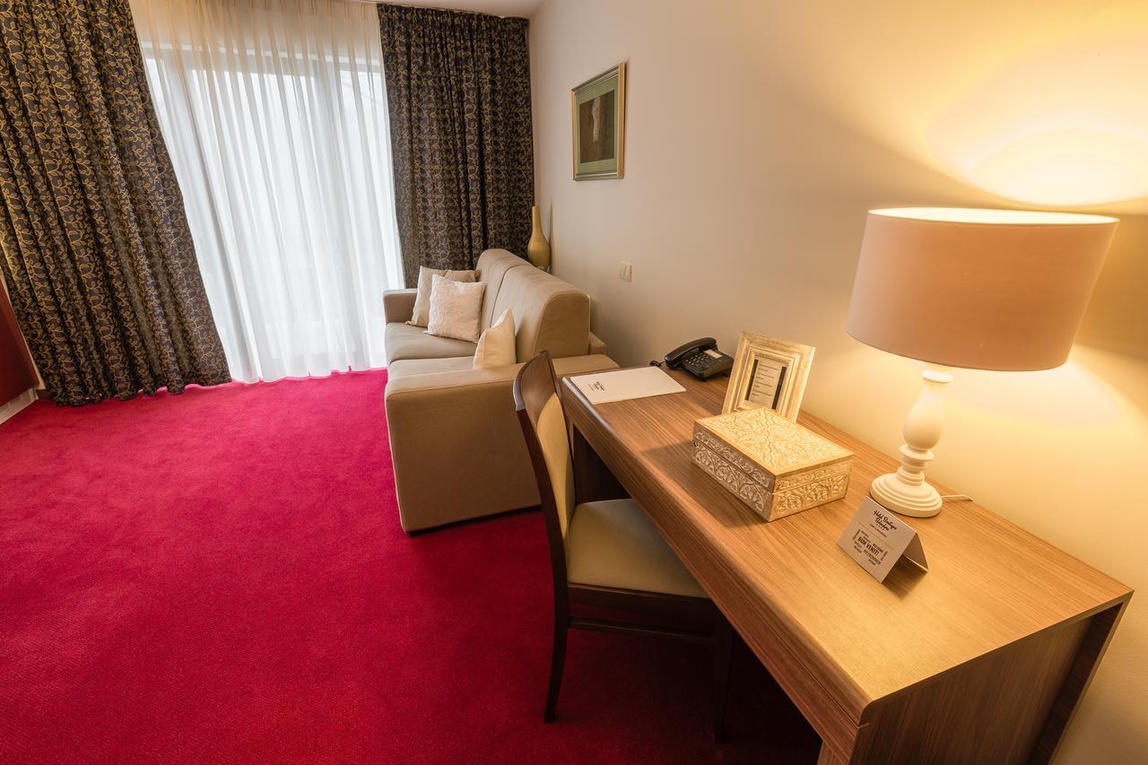Hotel Boutique Belvedere Sinaia Eksteriør bilde